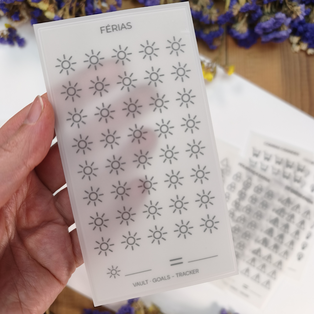 Detalhe de tracker de poupança com símbolo minimalista